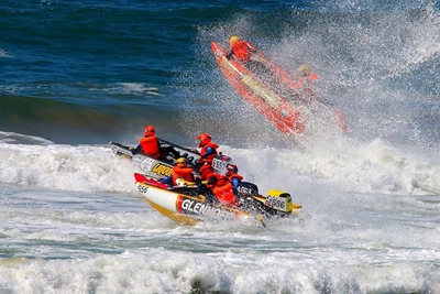 Rubberbote kompeteer op Mosselbaai