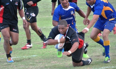 Groot Brak stof Uniondale in ligawedstryd af