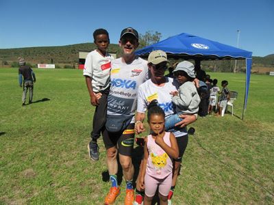 Josty-sportdag op Lategansvlei, geld geskenk vir projekte