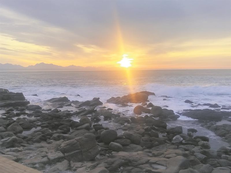 Sien jy die kleuregloed van die son