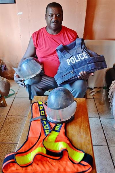 Skok na polisie-uitrusting opgespoor word