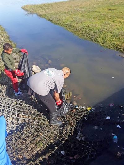 Making clean connections on World Oceans Day