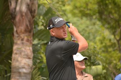 Strydom strides clear at IGT Akasia