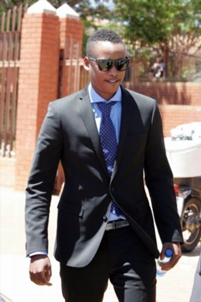 Duduzane Zuma released on R100 000 bail