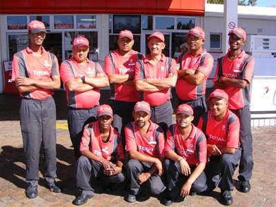 Kliënte is prioriteit vir TOTAL Oudtshoorn