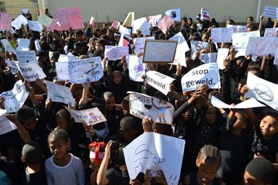 Skool maak stem dik teen geweld 