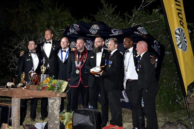 Cradock Tafelronde wen trofee
