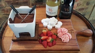 Houtbosch Wines - a new local hotspot