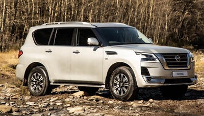 Hulking new Infiniti QX80 spied as preview of next Nissan Patrol
