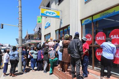 Guardian angel donates R100 000 for shoppers at Pep