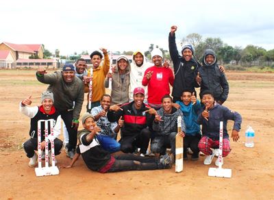 Champs wen teen die magtige Hungry Lions