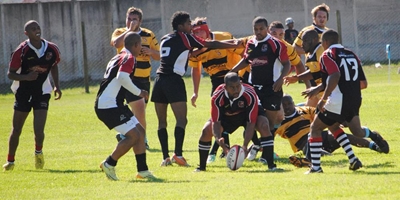 Die beker is Mosselbaai Rugbyklub s'n
