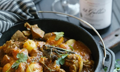 Cape-style lamb curry potjie with Spier 21 Gables Pinotage