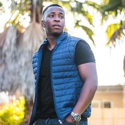Vote for our own Mr SA