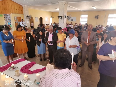 Vlam van hoop brand vir Kansa