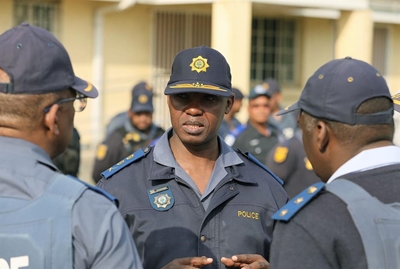 6 arrested for drugs at roadblock