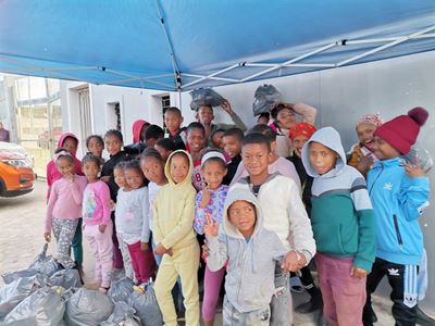 Children rewarded for cleaning up environment