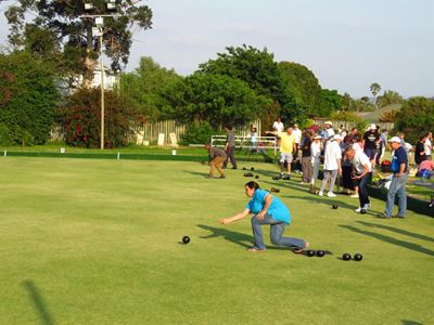 All green bowlers to the green!