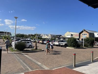 Hartenbos Seefront explains parking tariffs after complaints