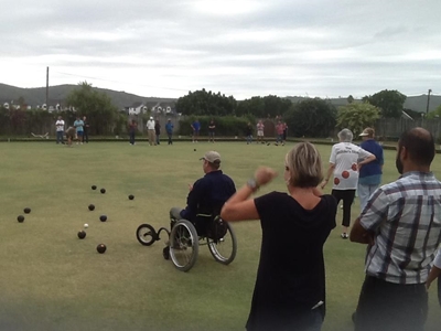 Bowling Knysna into action