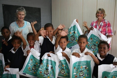 Liefde vir boeke wyd versprei