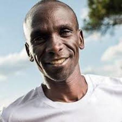 Kenya's Kipchoge, Colombian Ibarguen scoop IAAF awards