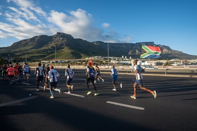 Sanlam Cape Town Marathon sells out at 24,000 marathon entries as Africa edges closer to a major milestone