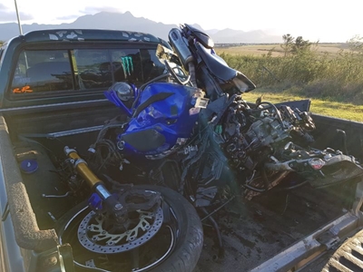 1 beseer na motorfiets bus tref