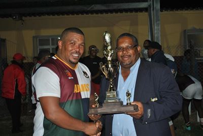 Barbarbians seëvier in Mosselbaai Cup