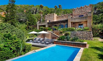 Noetzie castles get new king