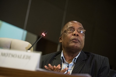 ZEP legal battle: Motsoaledi refutes claim Home Affairs is running out of money