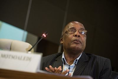 ZEP legal battle: Motsoaledi refutes claim Home Affairs is running out of money