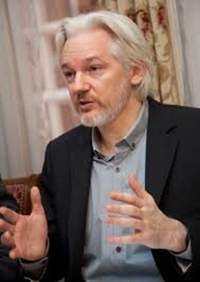 Britain starts hearing US case for extraditing Assange
