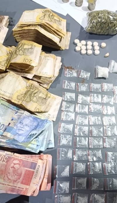 Polisie gryp in met Veiliger Feesseisoen-veldtogte