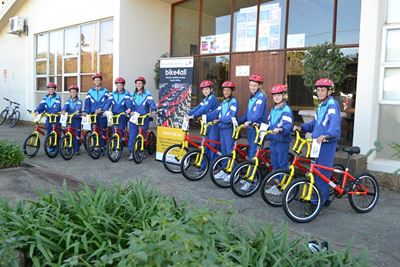Laerskool Volschenk kry 12 fietse