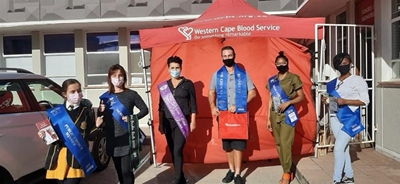 Models do their bit for community