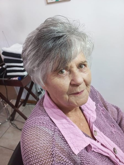 Hofmeyr groet 'n kosbare vrou