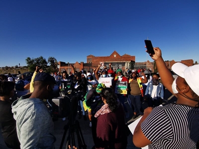No to bail, urge activists