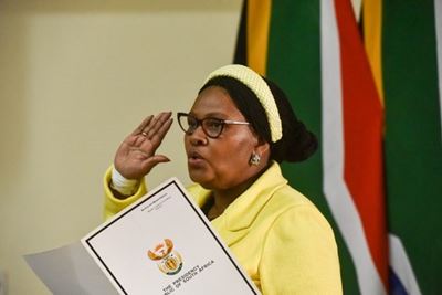 DA bemoans ’embarrassing’ R105K bill for ANC’s Zimbabwe flight