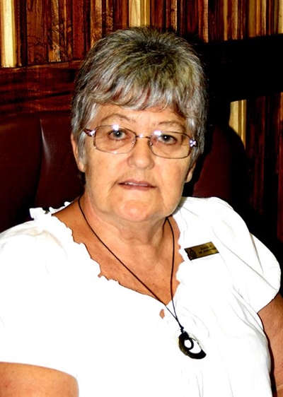 Oud-speaker oorlede