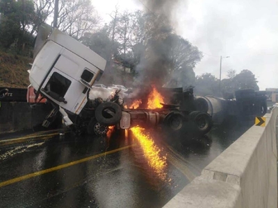 ‘Trucks ruining roads’ in Pietermaritzburg
