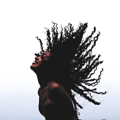 How to dry your hair without a hair dryer during load shedding