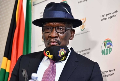 DNA backlog ‘absolutely not acceptable’, says Cele