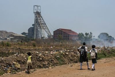 Acid spill on vehicles near Glencore mine kills 18 people