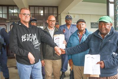 120 Uncedo taxis hold peaceful protest, paralyse CBD