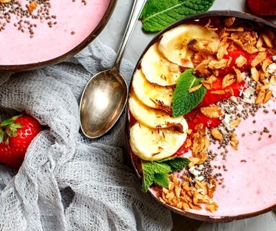 Strawberry and Banana Breakfast Bowl Recipe