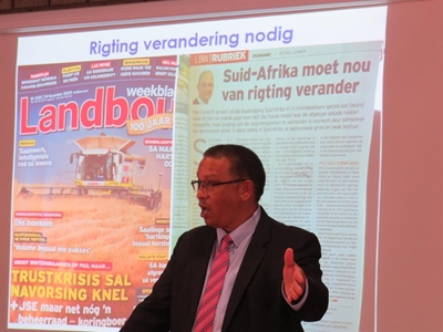 Minister beloof gesprekke oor water