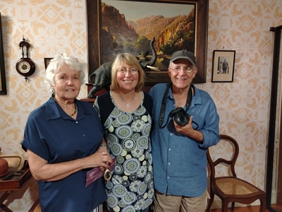 Bekende skrywerspaar in Klein-Karoo vir nuwe boek