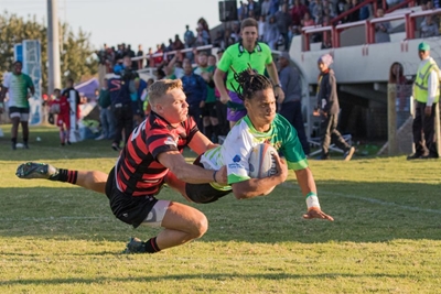 Leighton Eksteen skitter vir Arende