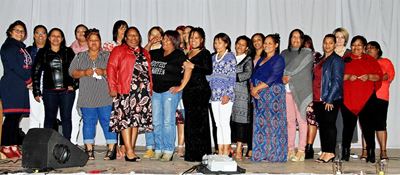 Hoge tee laat Albertinia hoërskool se geldsak bult